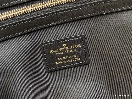 Frstbag ru VUITTON LOUIS BANDOULIÈRE KEEPALL 45  0611